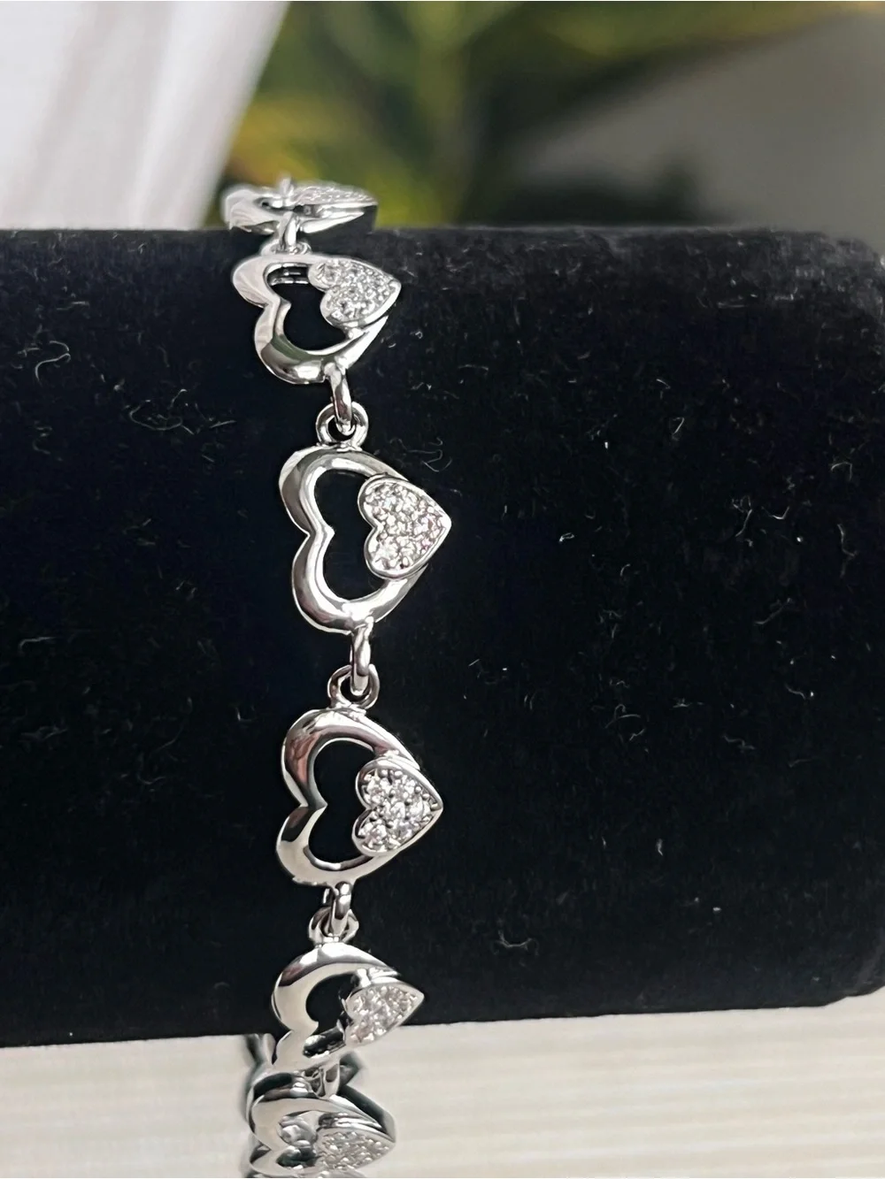 Double heart plain Silver with pavé center Heart Link Bracelet